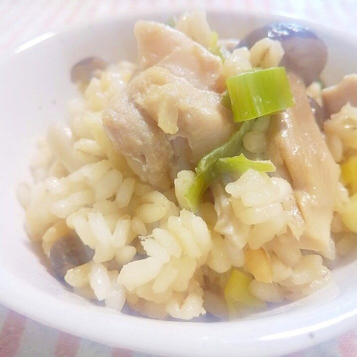 具沢山♡鶏肉としめじの炊き込みご飯